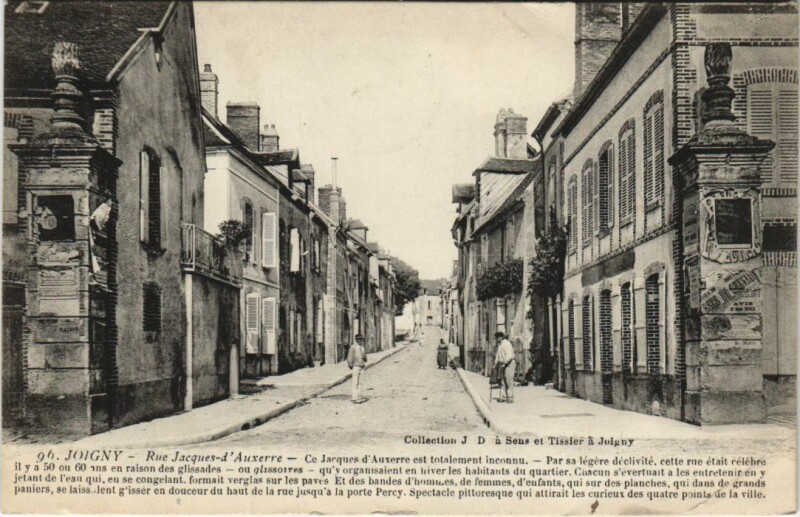 Carte postale ancienne Joigny Rue Jacques-d'Auxerre France à Auxerre