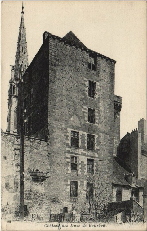 Carte postale ancienne Chateau des Ducs de Bourbon