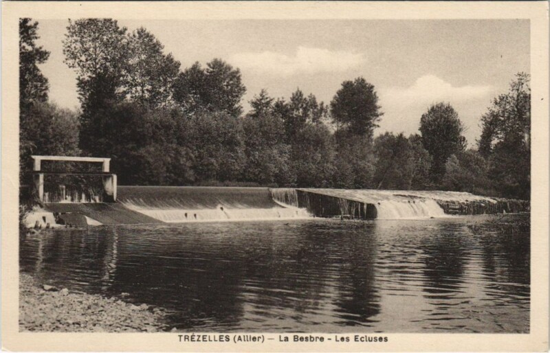 Carte postale ancienne Trezelles La Besbre - Les Ecluses