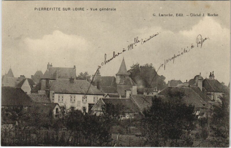 Carte postale ancienne Pierrefitte-sur-Loire Vue Generale à Pierrefitte-sur-Loire