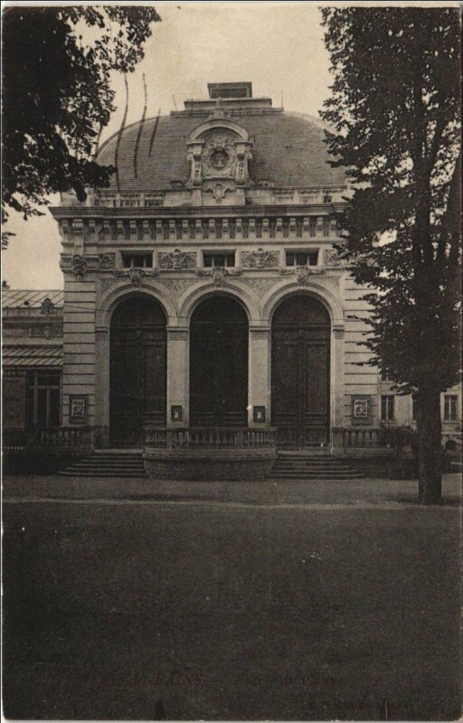 Carte postale ancienne Neris-les-Bains Entree du Casino