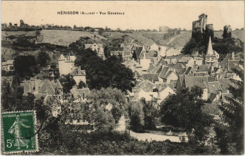 Carte postale ancienne Herisson Vue Generale