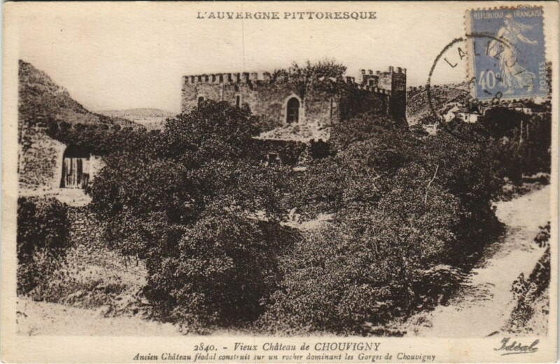 Carte postale ancienne Chouvigny Vieux Chateau à Chouvigny