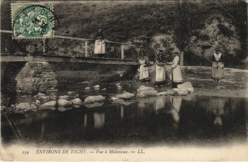Carte postale ancienne Vichy Environs - Vue a Malavaux à Vichy