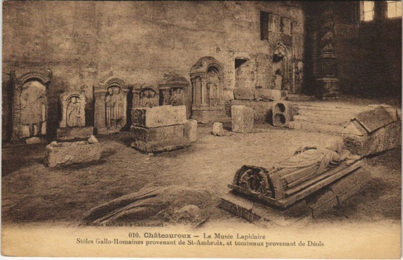 Carte postale ancienne Chateauroux Le Musee Lapidaire France