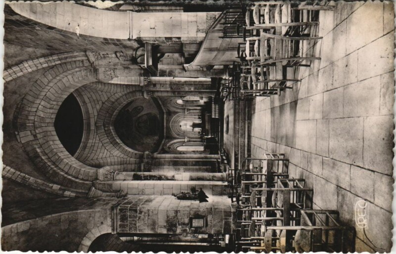 Carte postale ancienne Gargilesse Interieur de l'Eglise France