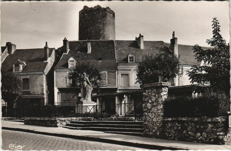 Carte postale ancienne Chatillon s Indre Rue Grande France