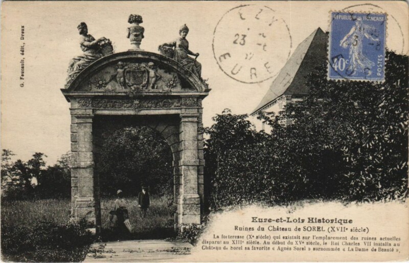 Carte postale ancienne Sorel-Moussel Ruines du Chateau de Sorel à Sorel-Moussel