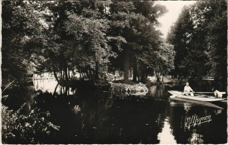 Carte postale ancienne Saint-Gemme L'Ile Amourette - Les Ombrages sur l'Eure