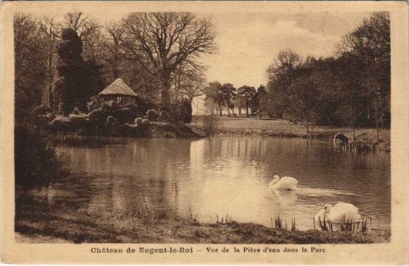 Carte postale ancienne Nogent-le-Roi Chateau - Vue de la Piece d'Eau dans le Parc à Nogent-le-Roi