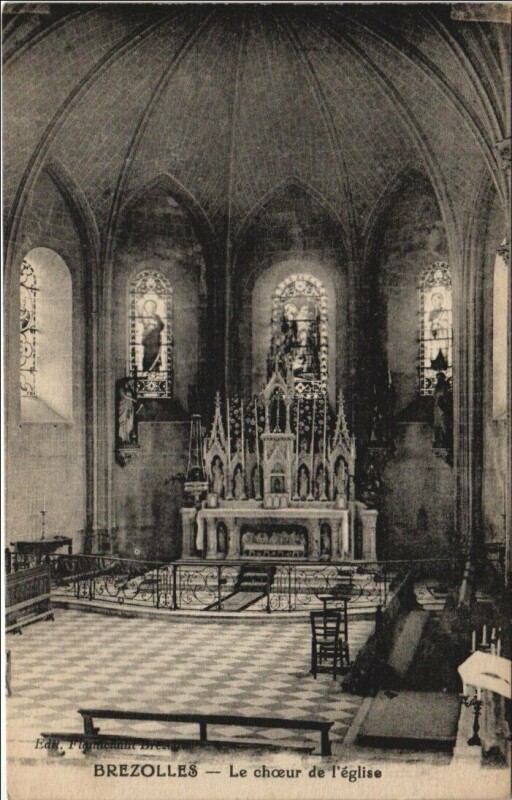 Carte postale ancienne Brezolles La Choeur de l'Eglise à Brezolles