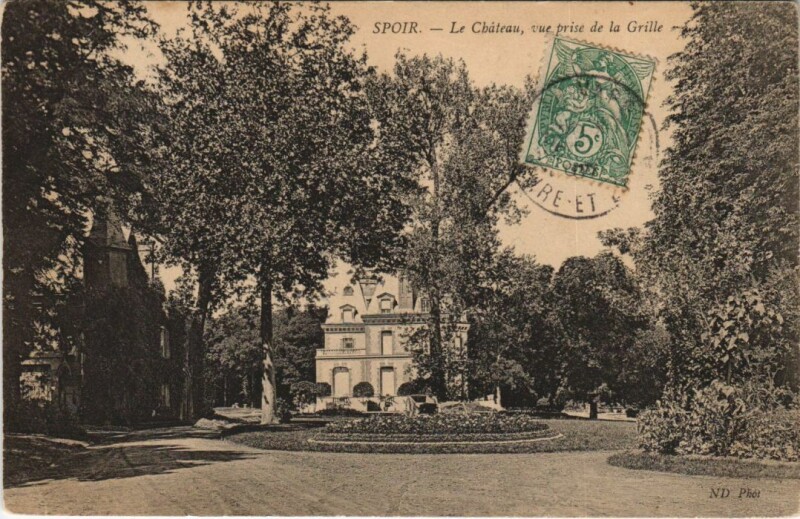 Carte postale ancienne Spoir Le Chateau - Vue prise de la Grille