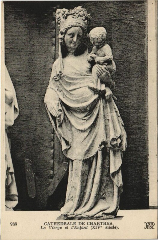Carte postale ancienne Chartres Cathedrale - La Vierge et l'Enfant à Chartres