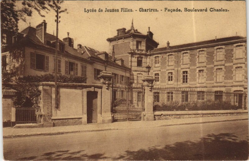 Carte postale ancienne Chartres Lycee de Jeunes Filles - Facade - Boulevard Chasles à Chartres