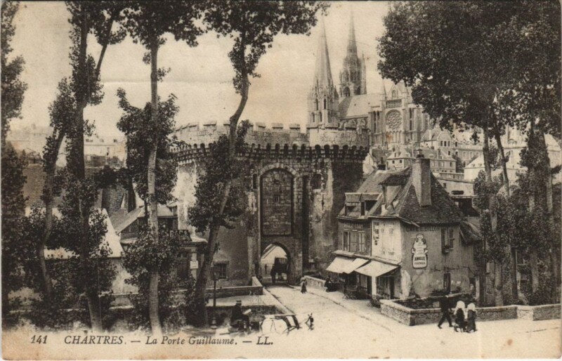 Carte postale ancienne Chartres La Porte Guillaume à Chartres