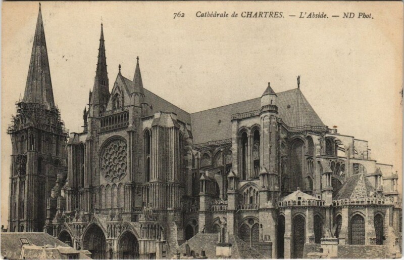 Carte postale ancienne Chartres Cathedrale - L'Abside à Chartres