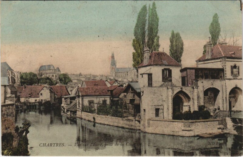 Carte postale ancienne Chartres Vue sur l'Eure prise de la Courville à Chartres