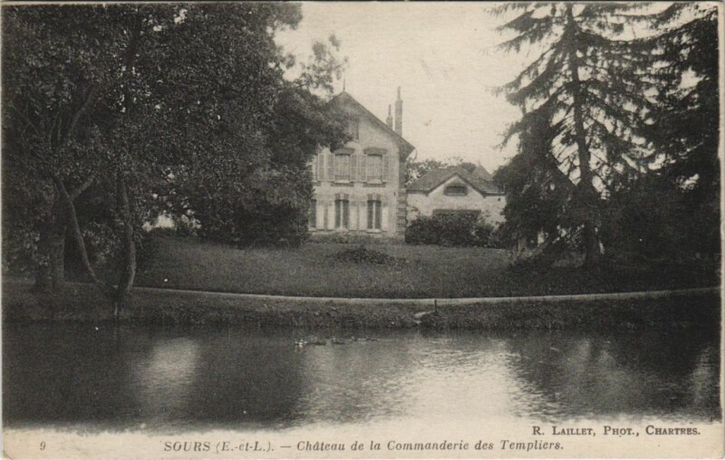 Carte postale ancienne Sours Chateau de la Commanderie des Templiers à Sours