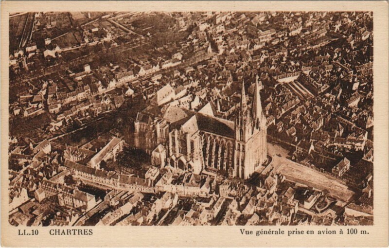 Carte postale ancienne Chartres Vue Generale prise en Avoin à Chartres