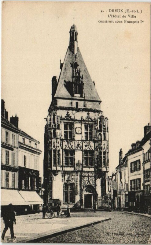 Carte postale ancienne Dreux L'Hotel de Ville à Dreux