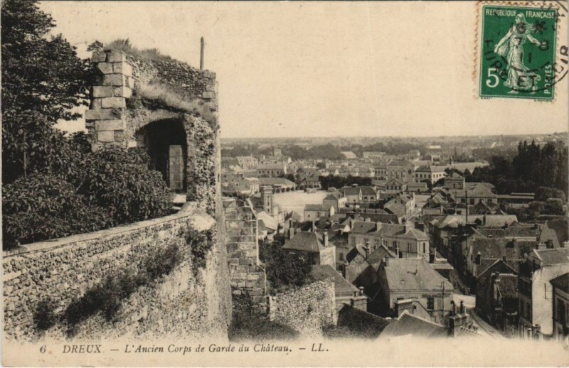 Carte postale ancienne Dreux L'Ancien Corps de Garde du Chateau à Dreux