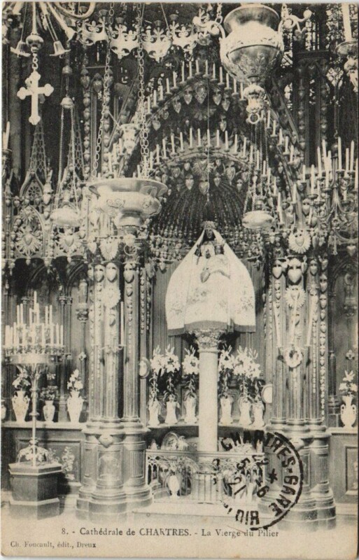 Carte postale ancienne Chartres La Vierge du Pilier France à Chartres