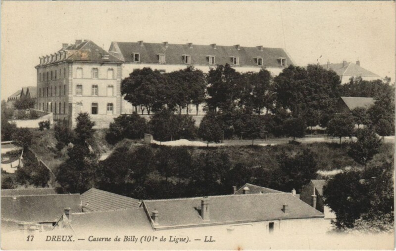 Carte postale ancienne Dreux Caserne de Billy France à Dreux