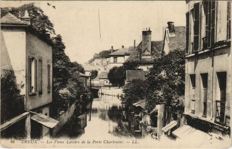 Carte postale ancienne Dreux Les Vieux Lavoirs France à Dreux
