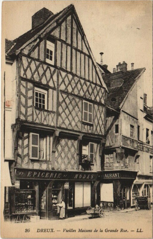 Carte postale ancienne Dreux Vieilles maisons de la Grande Rue France à Dreux