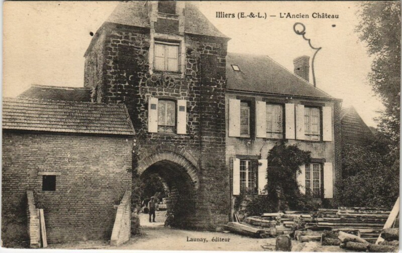 Carte postale ancienne Illiers L'Ancien Chateau France
