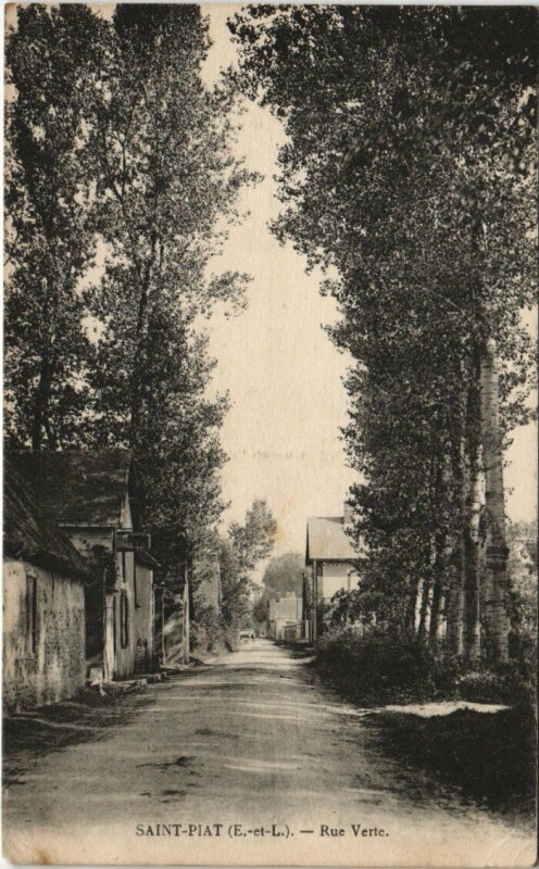 Carte postale ancienne Saint-Piat Rue Verte France à Saint-Piat