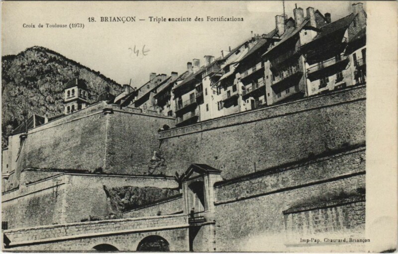 Carte postale ancienne Briancon Triple enceinte des Fortifications France