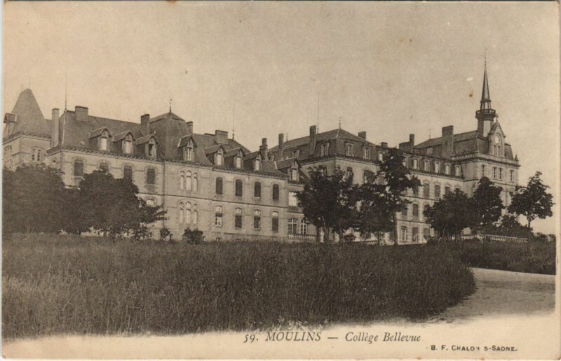 Carte postale ancienne Moulins College Bellevue à Moulins