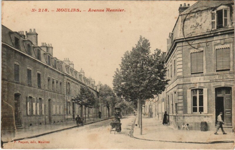 Carte postale ancienne Moulins Avenue Meunier à Moulins