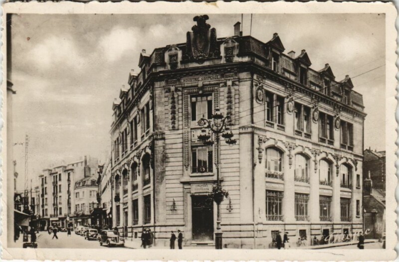 Carte postale ancienne Montlucon La Poste