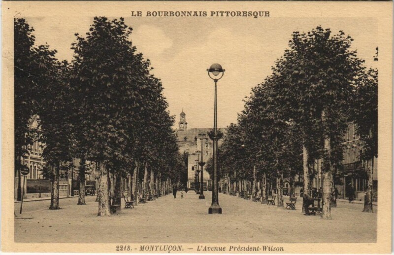 Carte postale ancienne Montlucon Avenue President Wilson