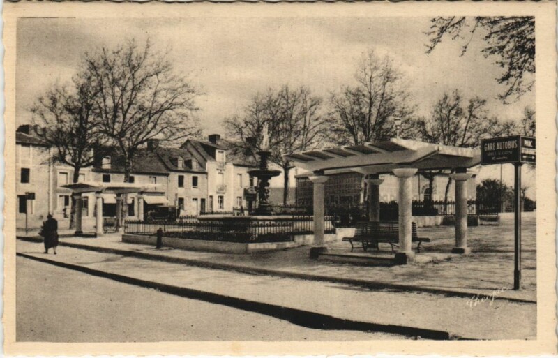 Carte postale ancienne Neris les Bains Arrivee a Neris