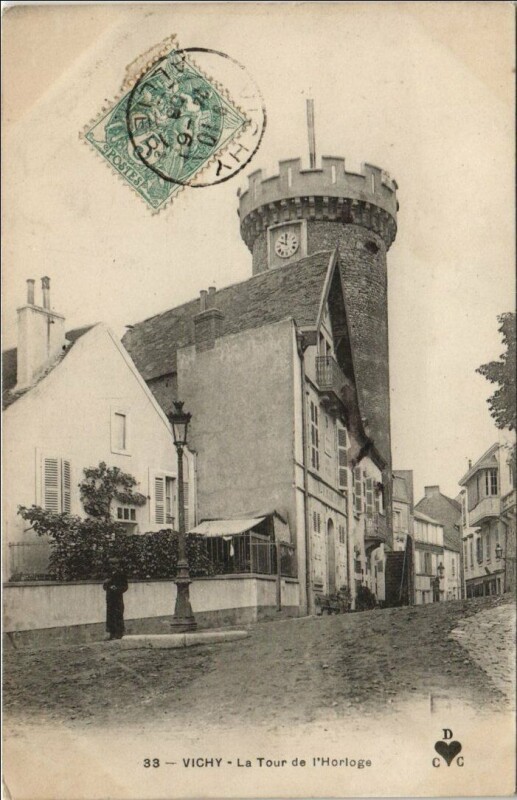 Carte postale ancienne Vichy Tour de l'Horloge à Vichy
