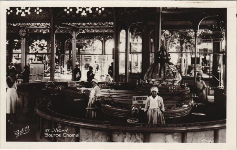 Carte postale ancienne Vichy Source Chomel à Vichy