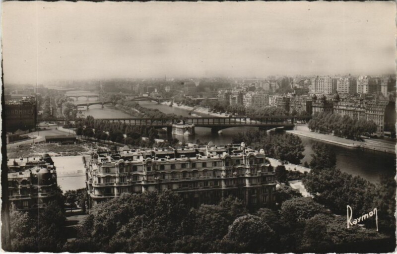 Carte postale ancienne Paris 16e La Seine et Quartier de Passy