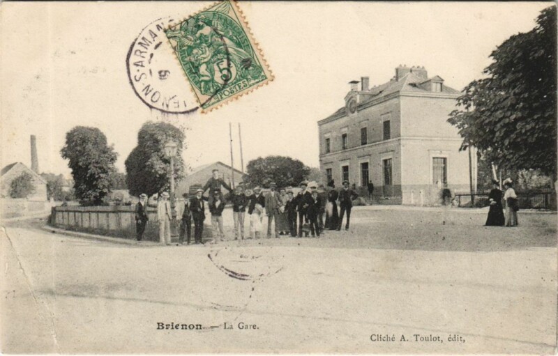 Carte postale ancienne Brienon La Gare