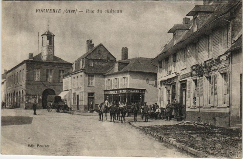 Carte postale ancienne Formerie Rue du Chateau à Formerie