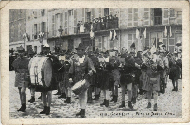 Carte postale ancienne Compiegne Fete de Jeanne d'Arc