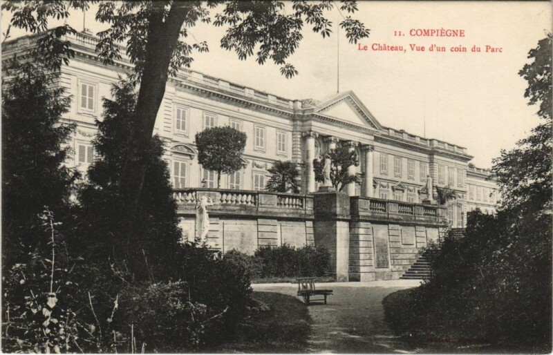 Carte postale ancienne Compiegne Le Chateau - Vue d'un Coin du Parc
