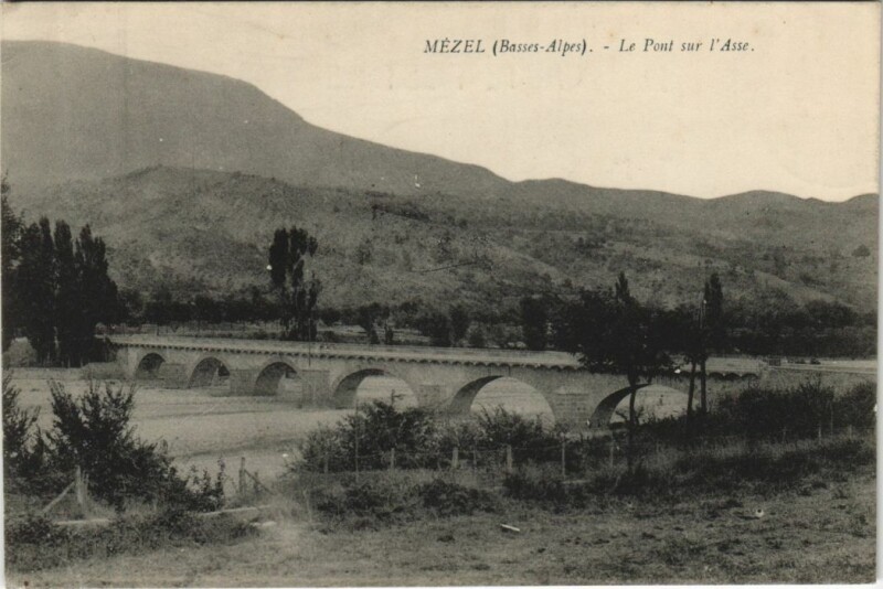 Carte postale ancienne Mezel Le Pont sur l'Asse