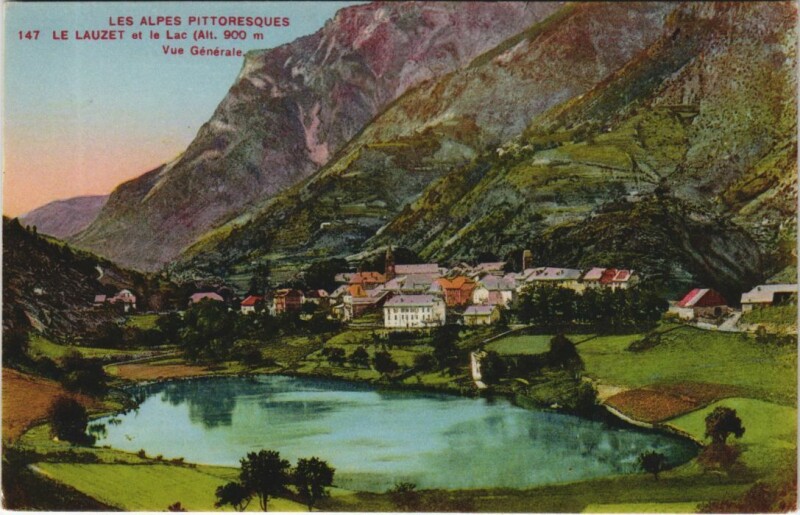 Carte postale ancienne Le Lauzet-Ubaye Le Lauzet et le Lac - Vue Generale à Auzet
