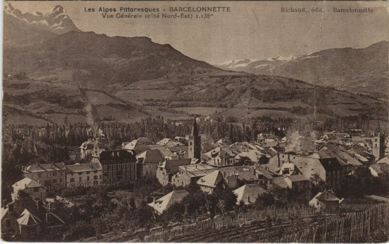 Carte postale ancienne Barcelonnette Vue Generale - Cote Nord-Est à Barcelonnette