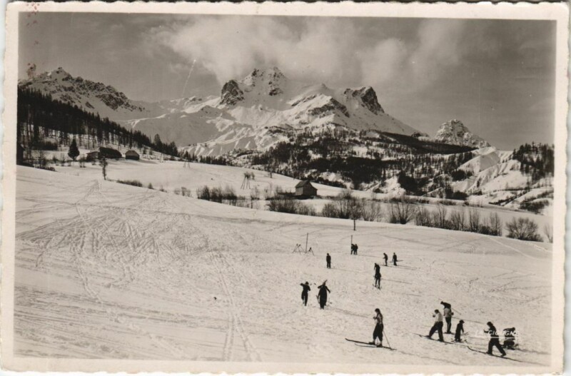 Carte postale ancienne Barcelonnette Enchastrayes - Le Sauze à Barcelonnette