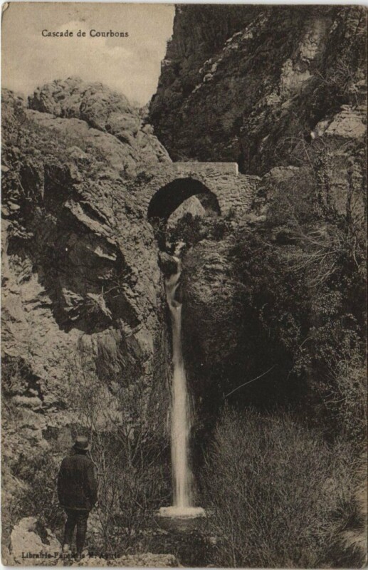 Carte postale ancienne Cascade de Courbons