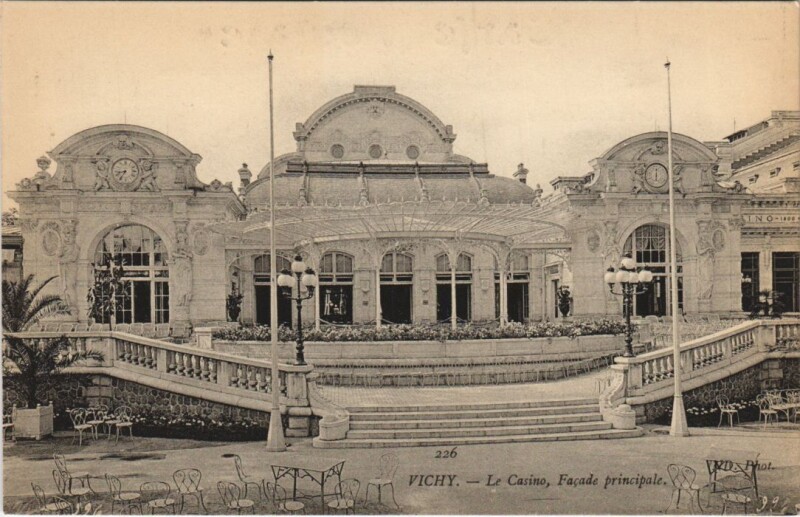 Carte postale ancienne Vichy Le Casino à Vichy